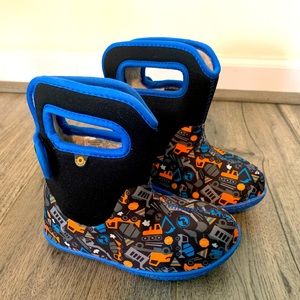 BOGS Snow Boots